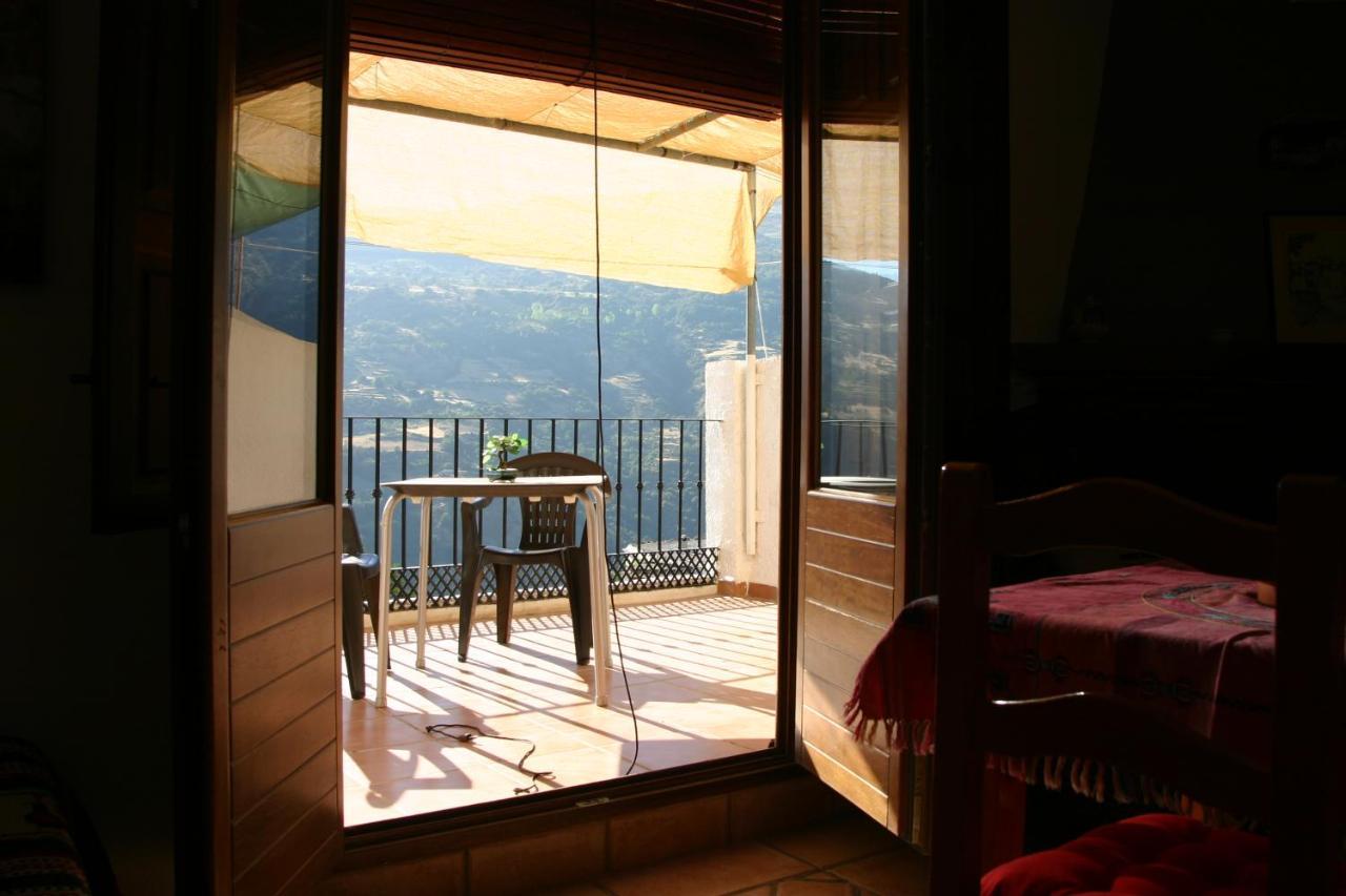 Apartamentos Y Casas Rurales Las Terrazas De La Alpujarra Бубион Экстерьер фото